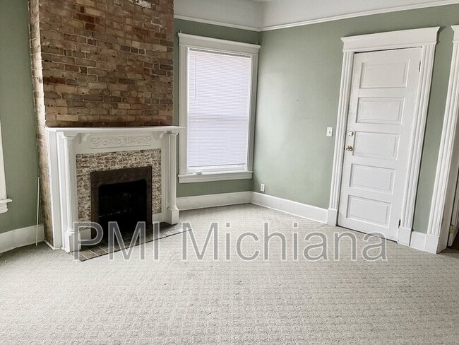 Photo - 429 W Lasalle Ave Unit 1