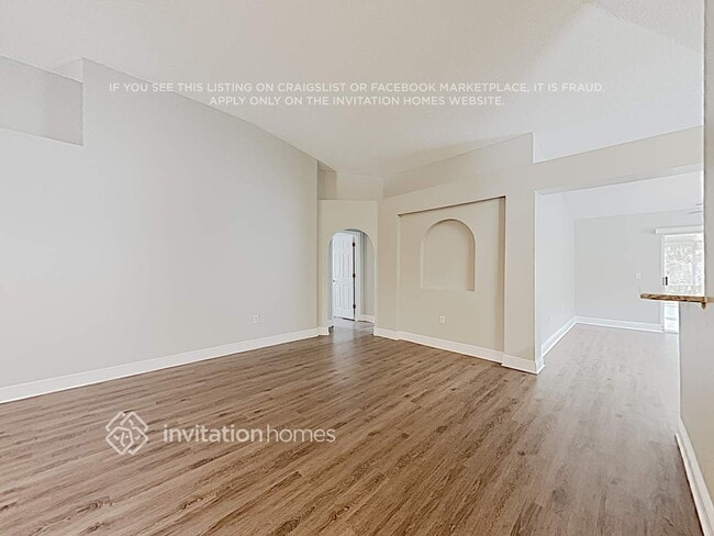 Photo - 3260 Erskine Dr