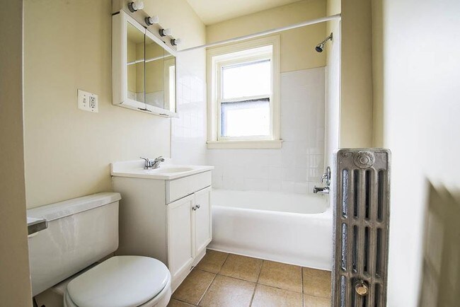 Photo - 9400 S Laflin St