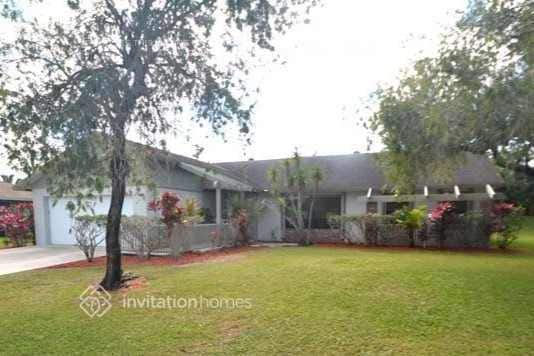 Photo - 1901 Shower Tree Way