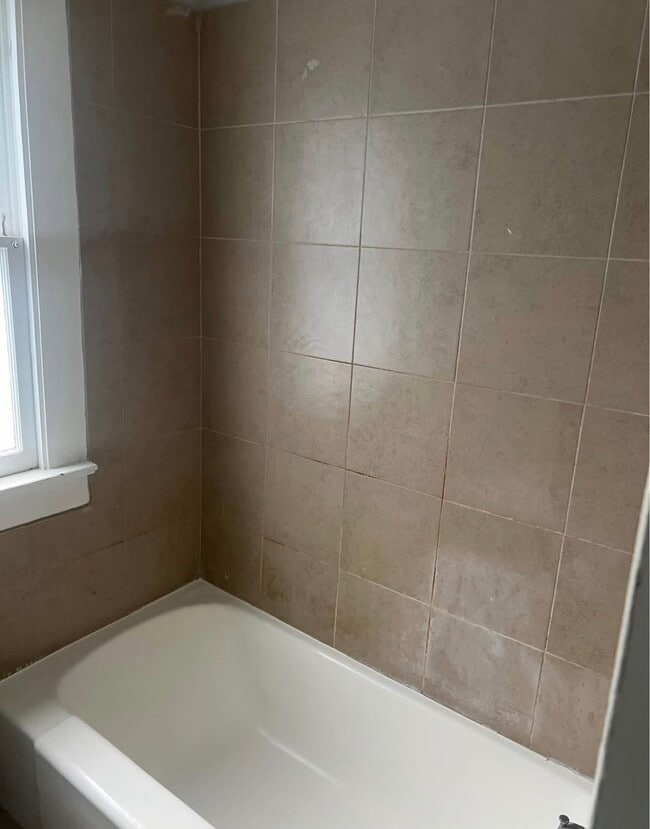 Photo - 5519 Lavey Ln