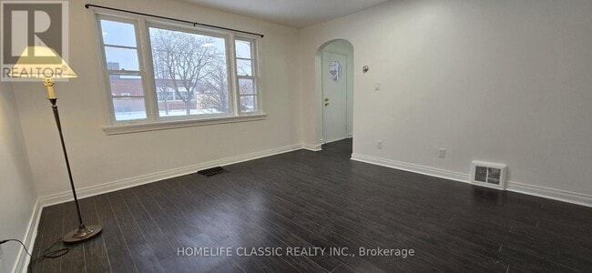 Photo - 589 St Germain Ave