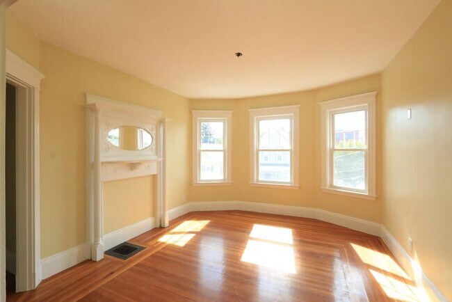 Photo - 19 Park Ave Unit 3