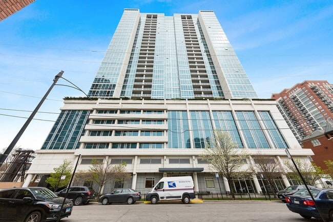 Building Photo - 1629 S Prairie Ave Unit 1004 Rental