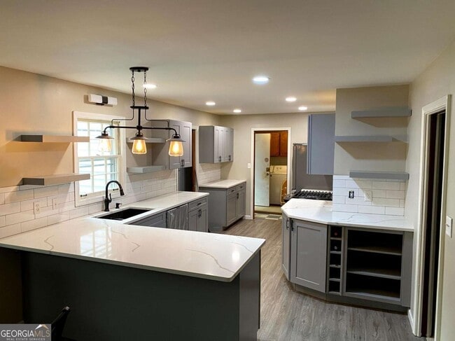 Photo - 4754 Winthrop Dr