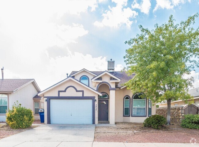 Building Photo - Cozy 3 bedroom 2 bath home in East El Paso...