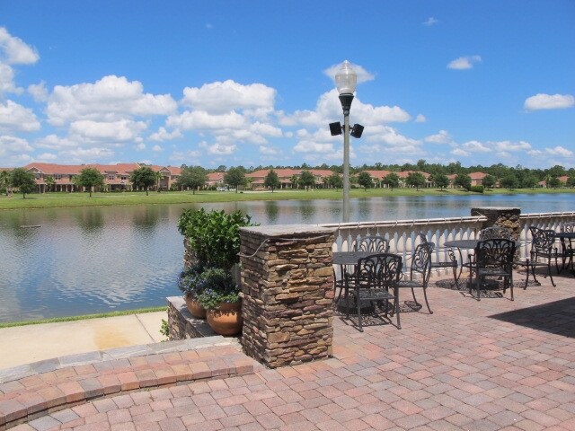 Outdoor Patio Overlooking Lake - Venetian Bay