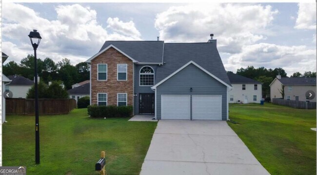 Photo - 833 Oakview Trce