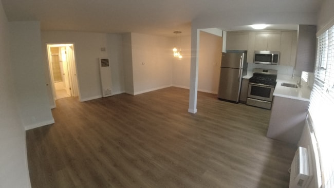 Photo - 750 Hayworth Ave Unit 9