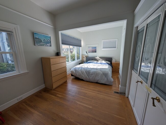 Photo - 3049 Wheeler St