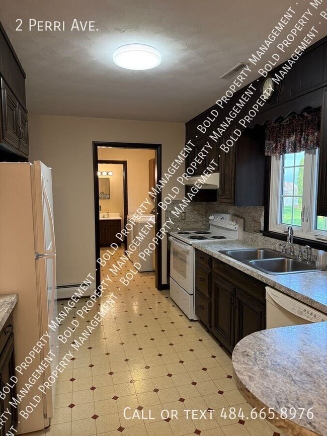 Photo - 2 Perri Ave