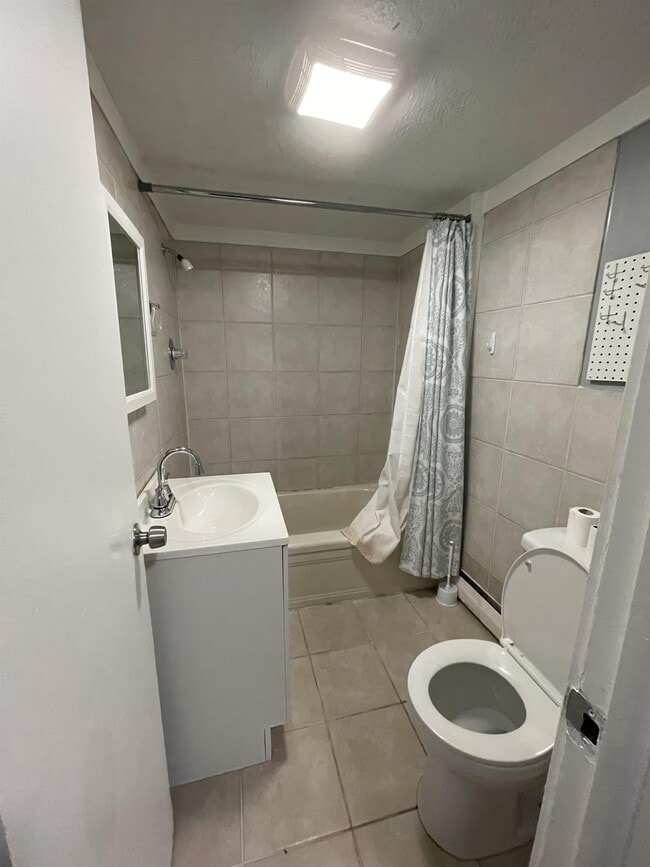 5913 NW Bell Rd Unit 3