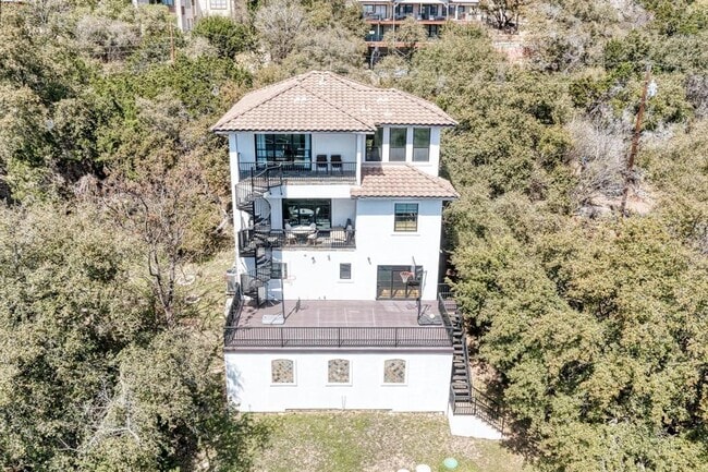 Photo - 13803 Lakeview Dr