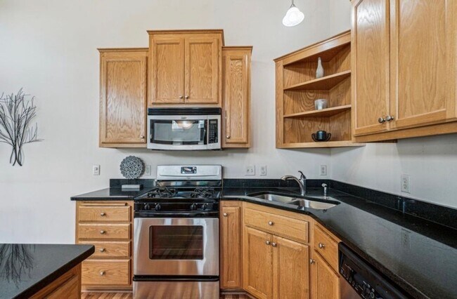 Photo - 8315 Cedarview Cir