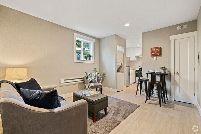 Building Photo - 9110 Redmond - Woodinville Rd NE Unit 104 Rental