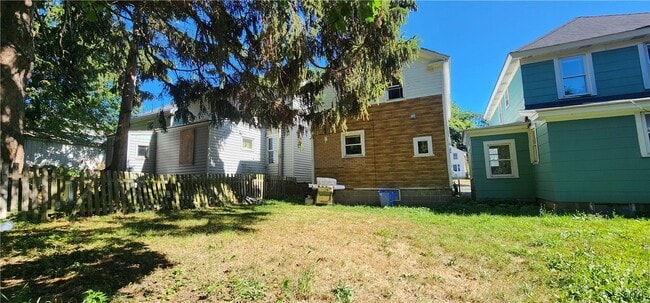 Photo - 131 W Schuyler St