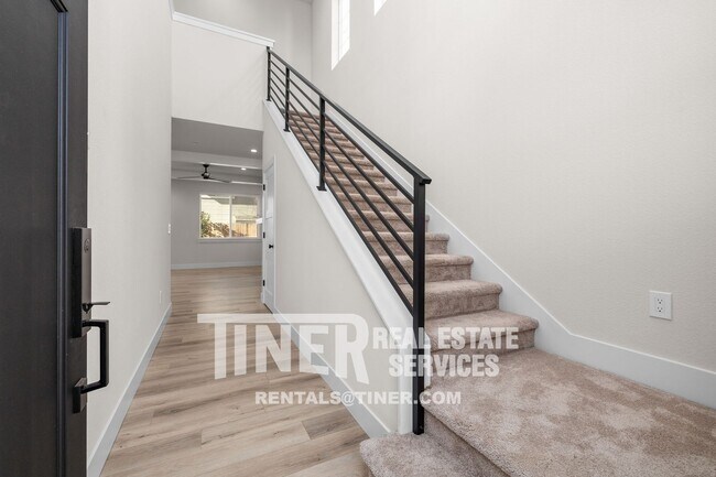 Photo - 8935 Fair Oaks Blvd