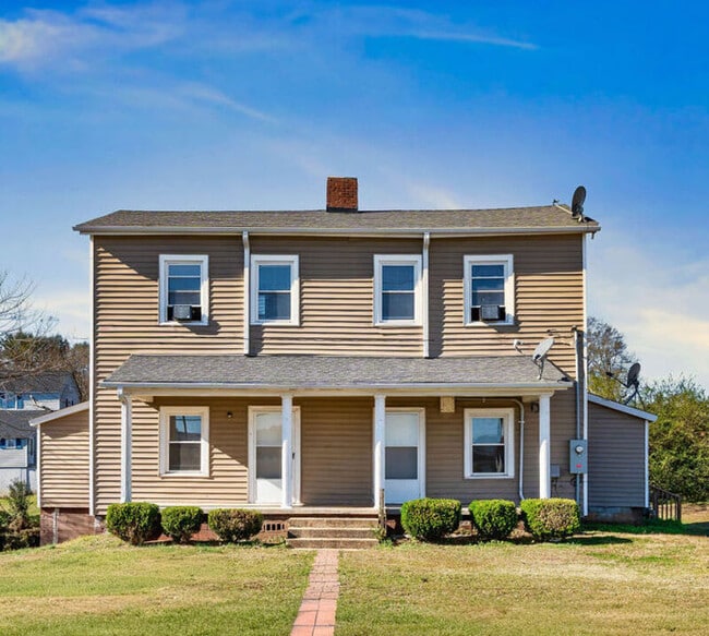 Building Photo - 104 Drugstore St