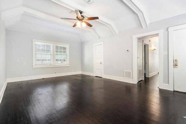 Photo - 2056 Emogene St