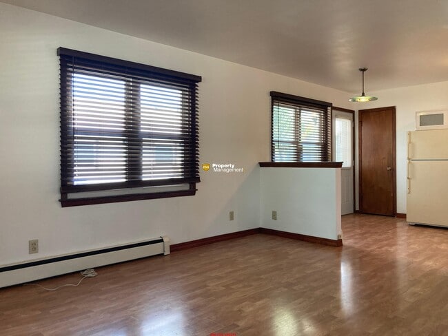 Photo - 954 W Cecil St