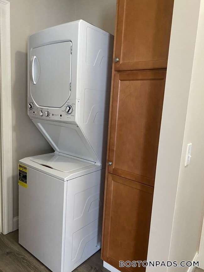 Building Photo - 4801 N Main St