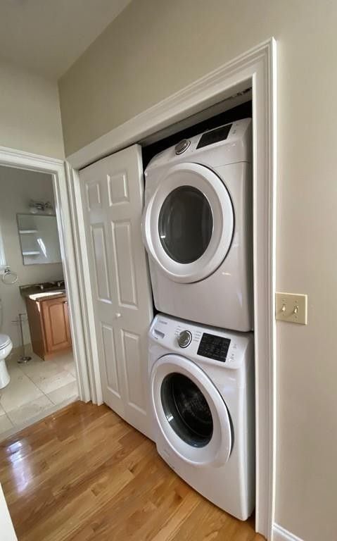 Photo - 261 W 2nd St Unidad 3