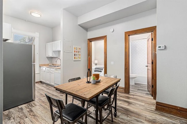 Building Photo - 813 E 14th Ave Unit #4