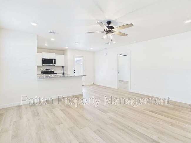 Photo - 8903 Hockley St