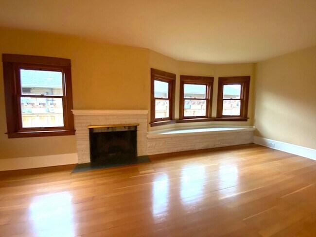 Photo - Beautiful 3-Bedroom Craftsman in Wallingford