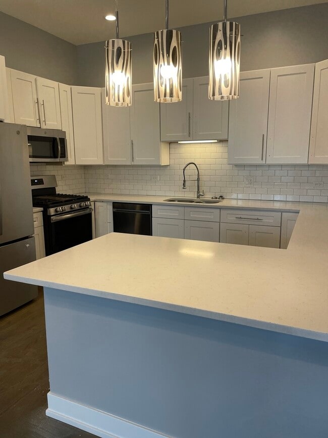 Photo - 2233 W Washington Blvd Unit G