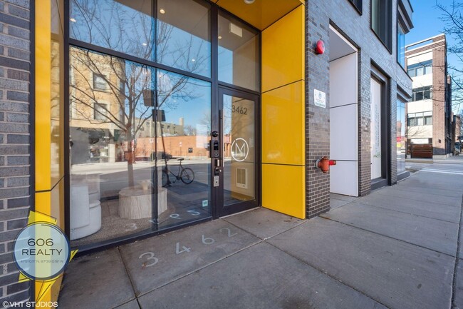 Photo - 3464 N Lincoln Ave Unit 401