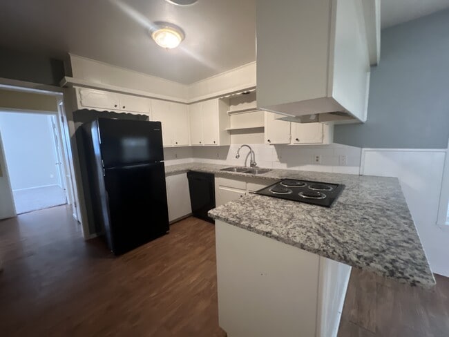 Photo - 3016 35th St