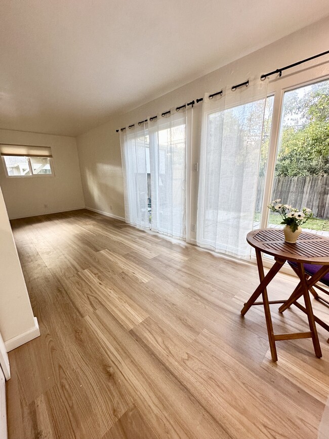 Photo - 7337 Starward Dr