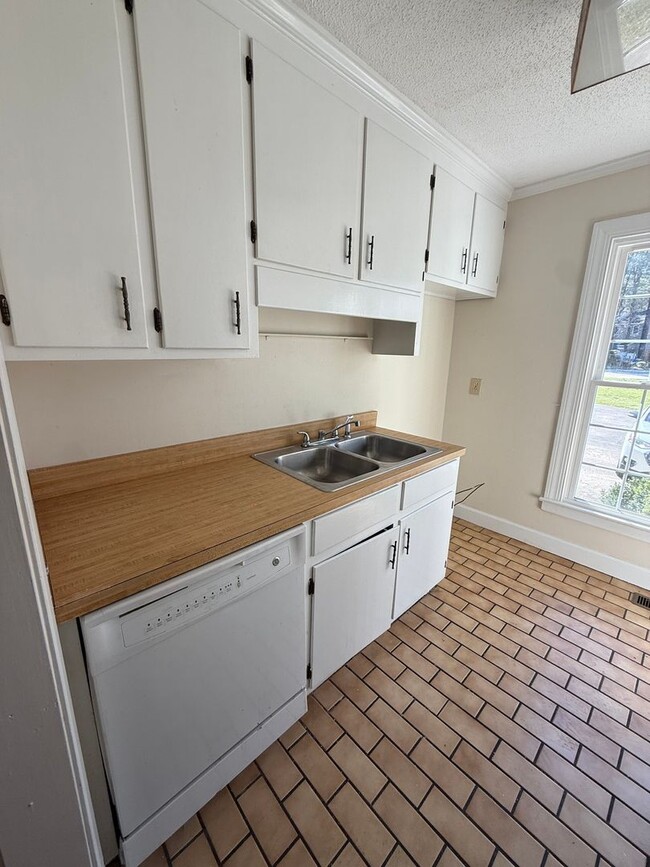 Photo - 3405 Gina Ct NW