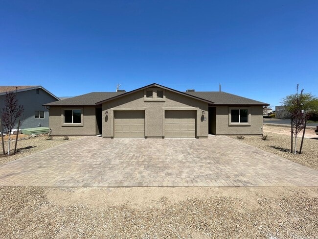 Building Photo - 7500 E Horseshoe Ln Unit 1