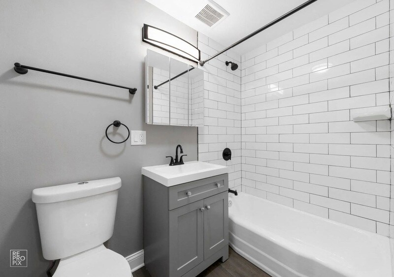 Photo - 5 N Dryden Pl