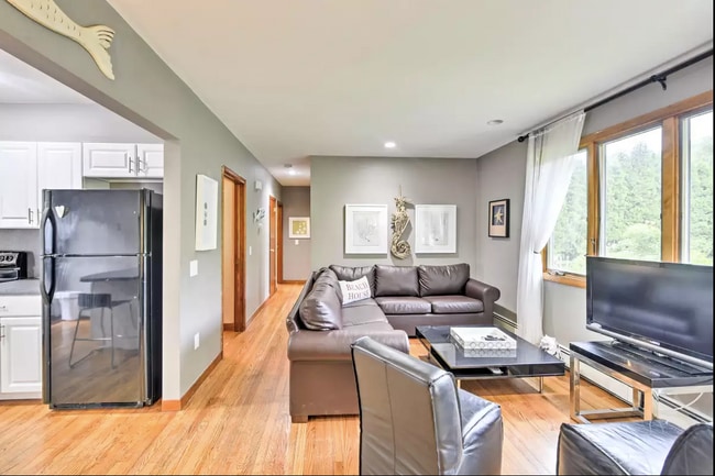 Photo - 178 S Pier Rd