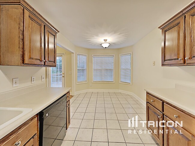 Photo - 228 Forsyth St