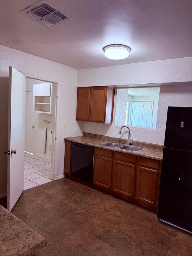 Building Photo - 4717 N 47th Dr