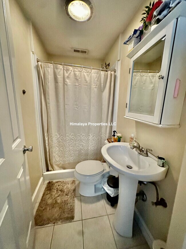 Photo - 323 Dorchester St Apartment