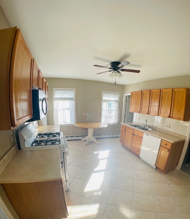 Photo - 634 East St Unidad 634 East St