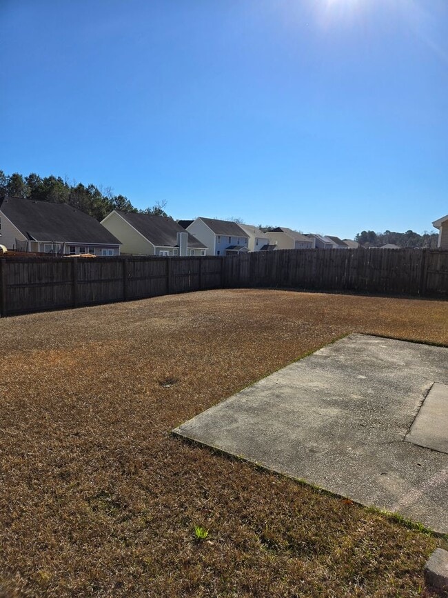 Photo - Beautiful 3 bedroom available