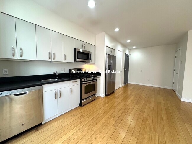 Photo - 609 Albany St Unidad 407