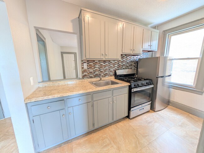 Photo - 2Bed 1 Bath