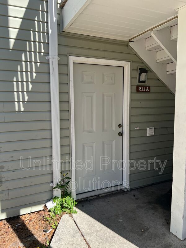 Photo - 211 Sunn Aire Ct