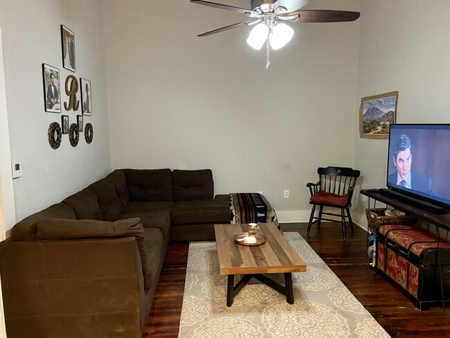 Photo - 103 W 2nd St Unit 208