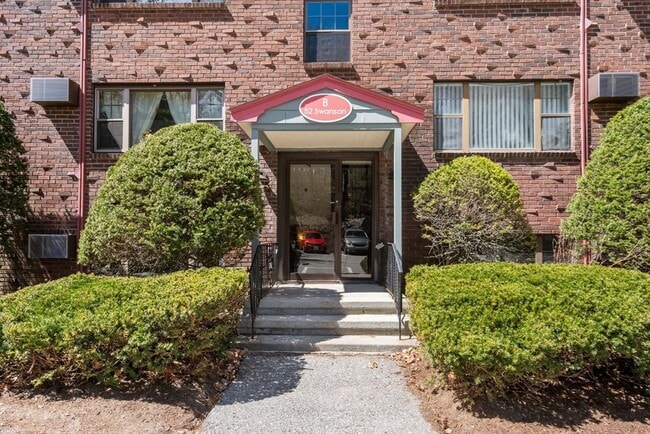 Photo - 52 Swanson Ct Unit 12B