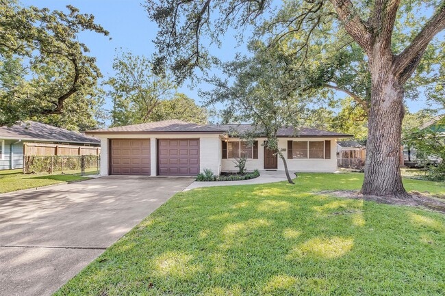 Photo - 1510 N San Jacinto St Casa