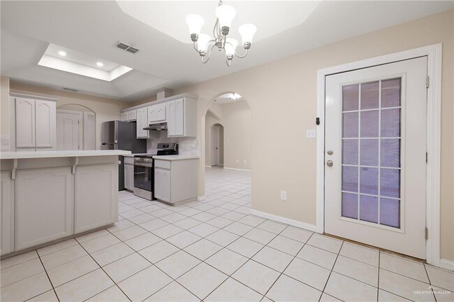 Photo - 17 N Popotillo Ave