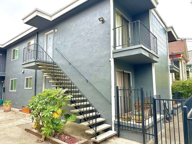Building Photo - 1634 63rd St Unit #3